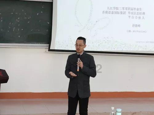 还记得“微笑女孩”吗？因一段笑容意外走红后，拒绝公司百万年薪